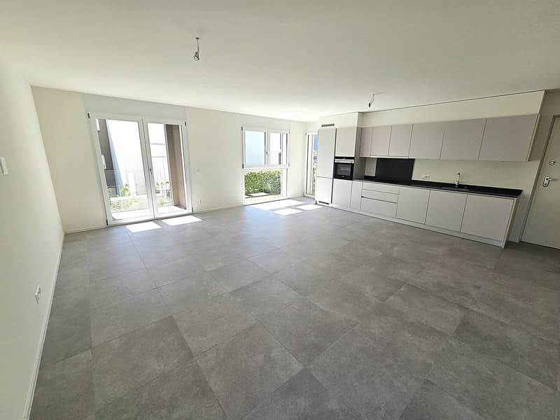 Moderno appartamento di 4.5 locali con giardino a Claro – Nuova costruzione con vista (7)