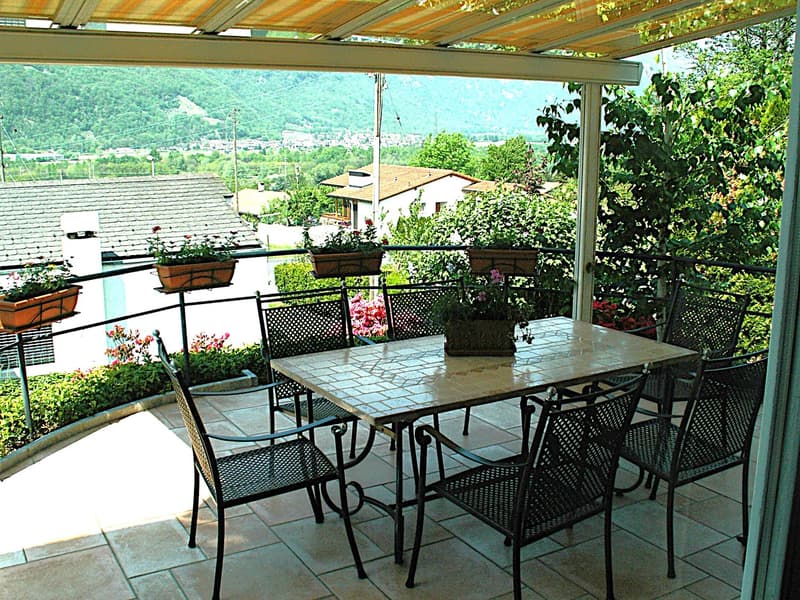 Casa unifamiliare in zona residenziale tranquilla (6)