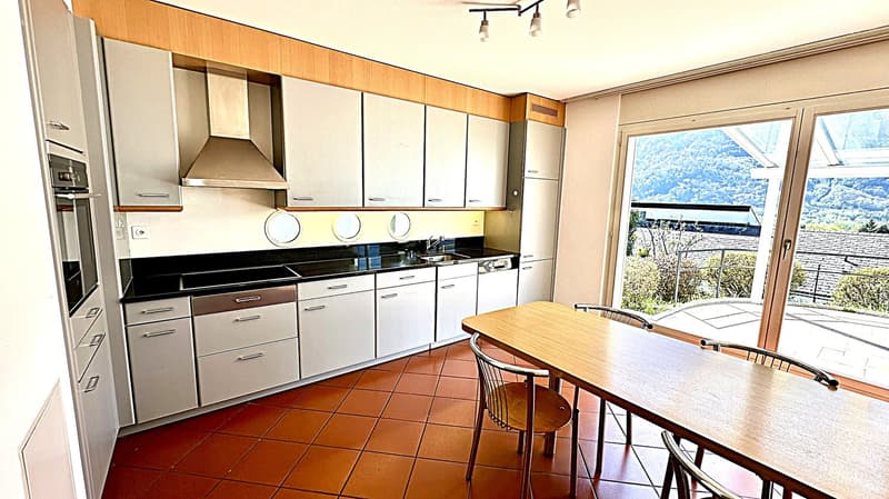 Casa unifamiliare in zona residenziale tranquilla (3)