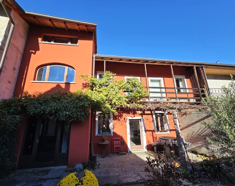Splendida casa tipica ticinese di 6 locali (2)