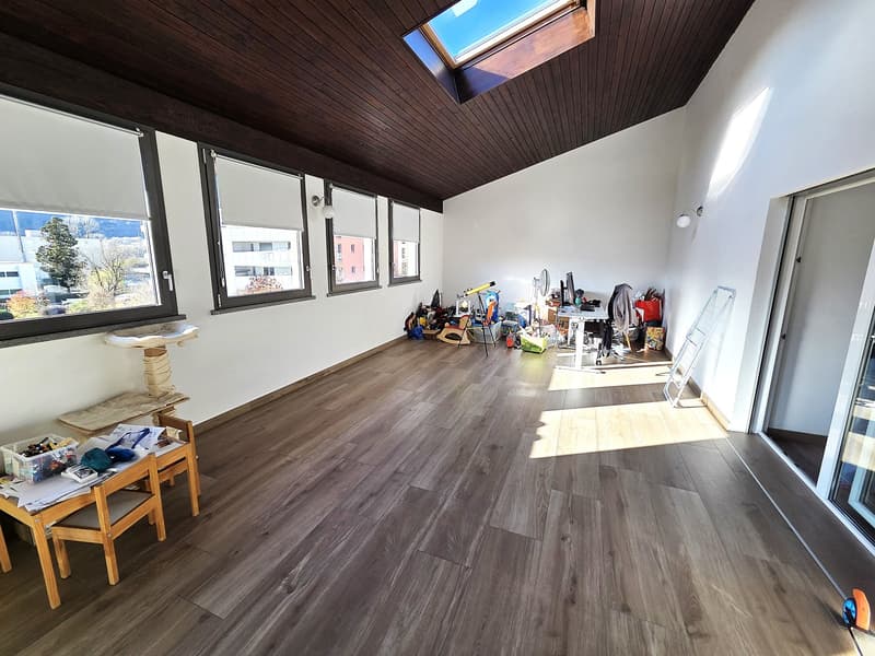 Splendido attico di 5.5 locali con piscina ad Arbedo-Castione (11)