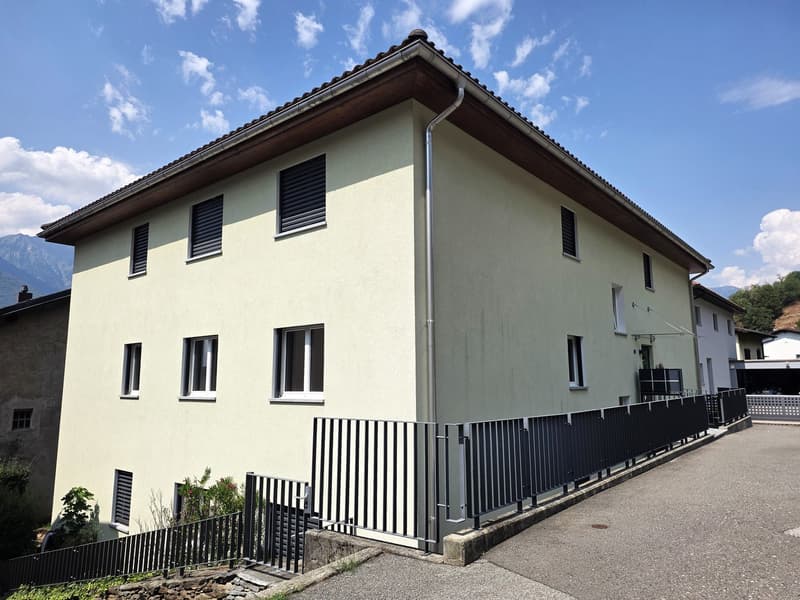 Appartamento di 3.5 locali con giardino a Camorino (2)