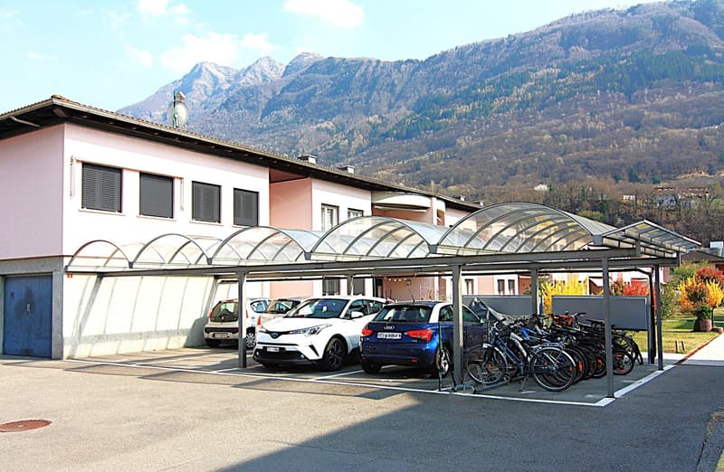 Stabile d'appartamenti a reddito a Sant'Antonino (7)