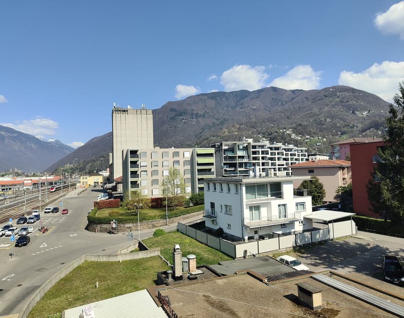 4.5 Locali - ultimo piano - Giubiasco (4)