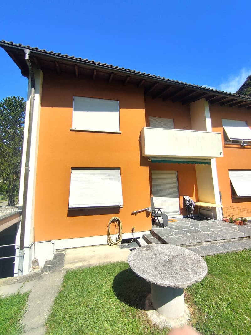 Casa monofamiliare a schiera di prima “testa” a Biasca (3)