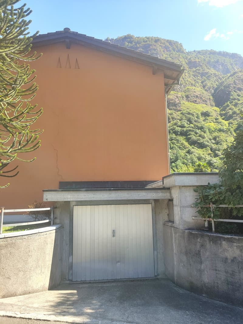 Casa monofamiliare a schiera di prima “testa” a Biasca (5)