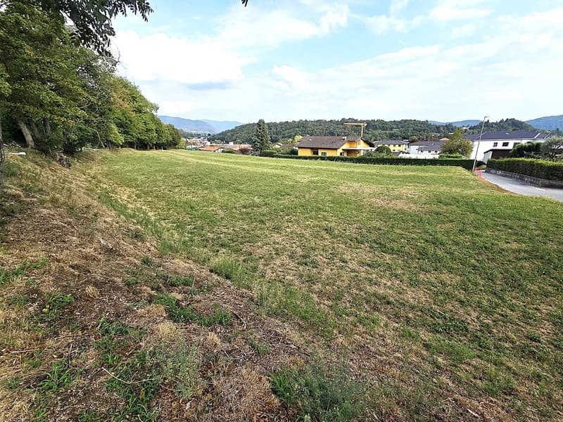 Terreno edificabile in zona residenziale estensiva ad Arzo (4)
