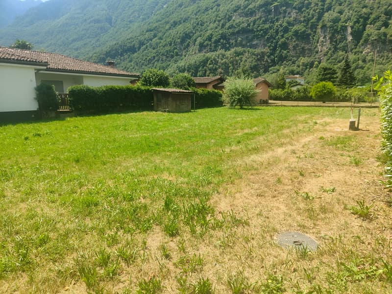 Terrain constructible à Lodrino (4)