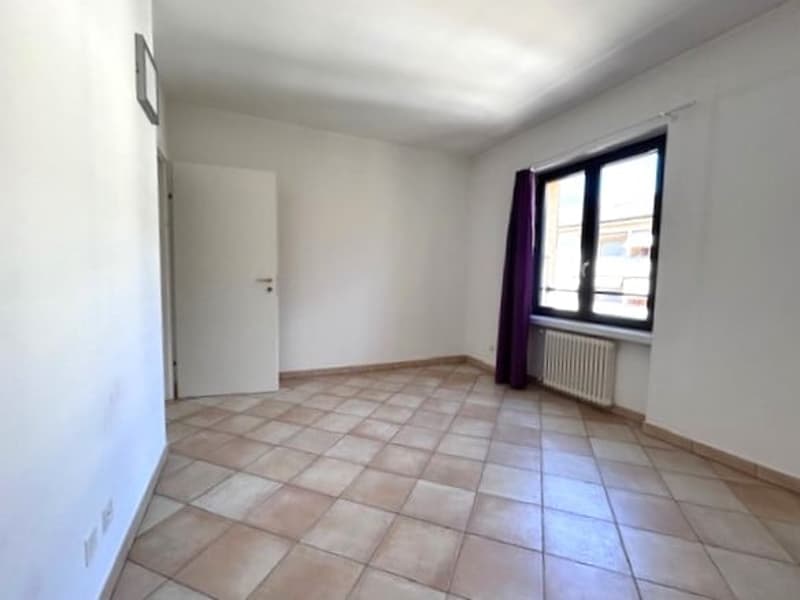 Large 4 ½ room apartment in Giubiasco in residential area (11)