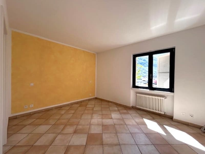 Large 4 ½ room apartment in Giubiasco in residential area (9)