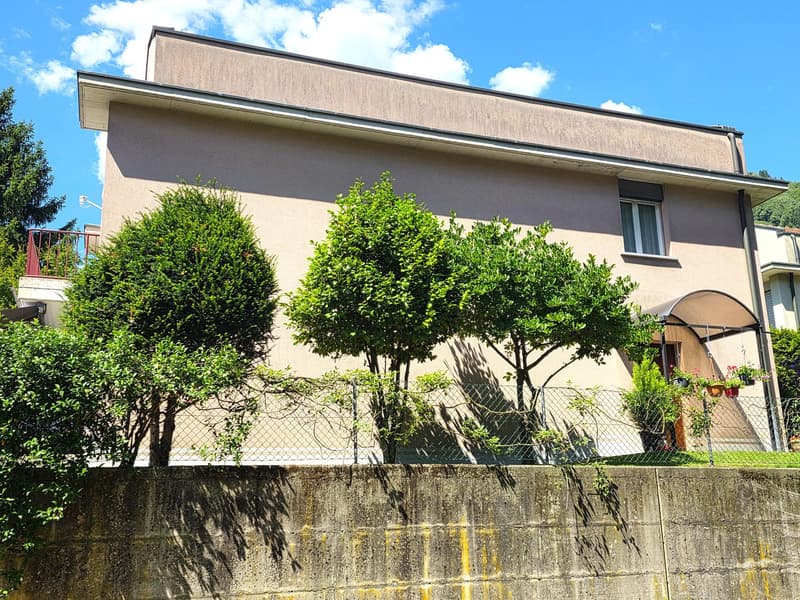 Spacious single-family house with 6 rooms in Gorduno (10)