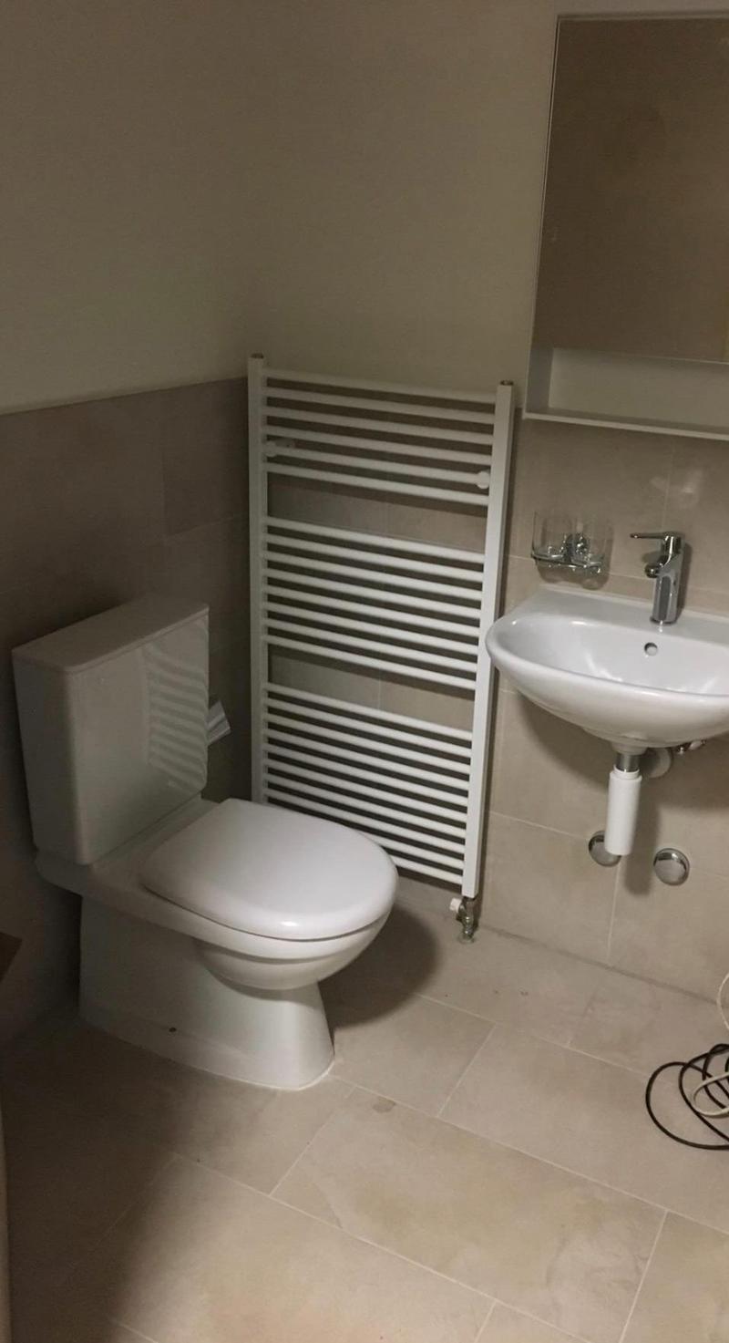 Gemeinschaftsdusche/WC/Waschturm