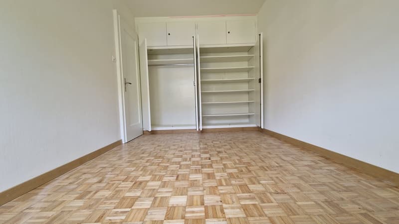 6 appartamenti di 3 locali completamente ristrutturati in una posizione molto tranquilla (13)