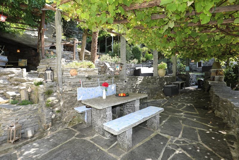 Schönes Rustico mit allem Komfort und einmaligem Garten (5)
