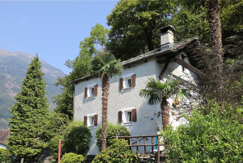Schönes Rustico mit allem Komfort und einmaligem Garten (3)