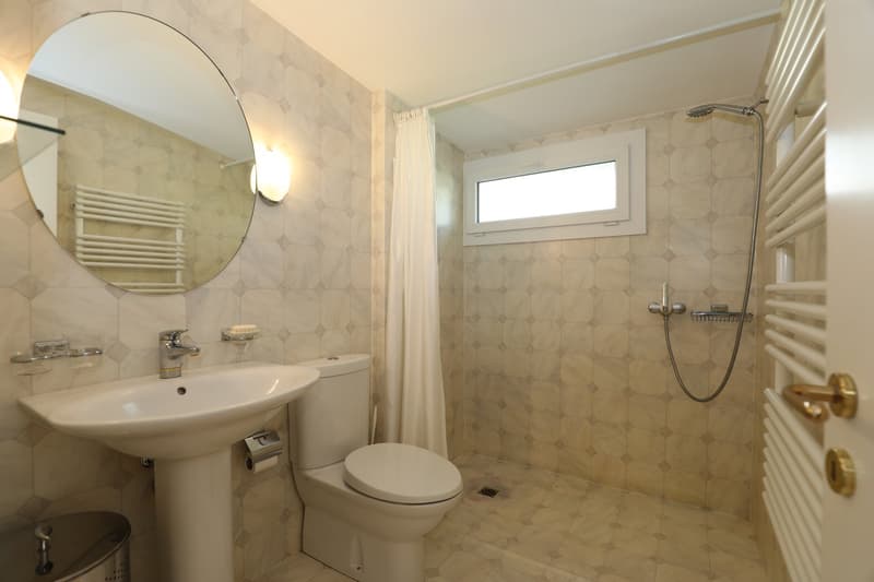 Maison de famille charmante de style bungalow dans un emplacement ensoleillé (14)