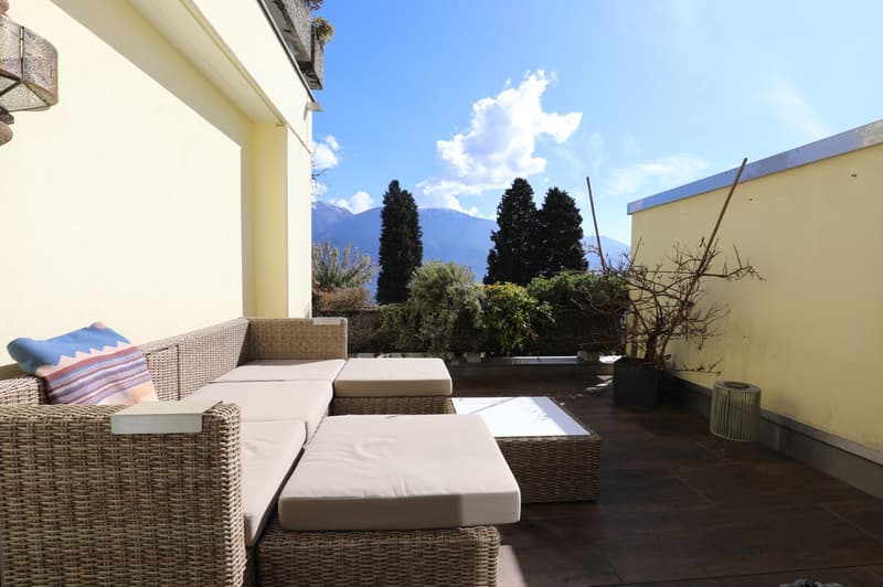 Modern 2-room apartment, sunny with a beautiful view (6)