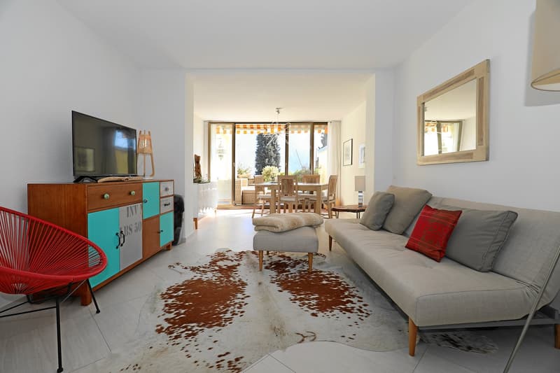 Modern 2-room apartment, sunny with a beautiful view (3)