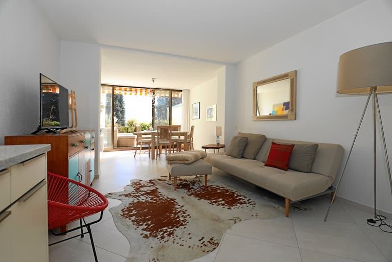 Modern 2-room apartment, sunny with a beautiful view (2)