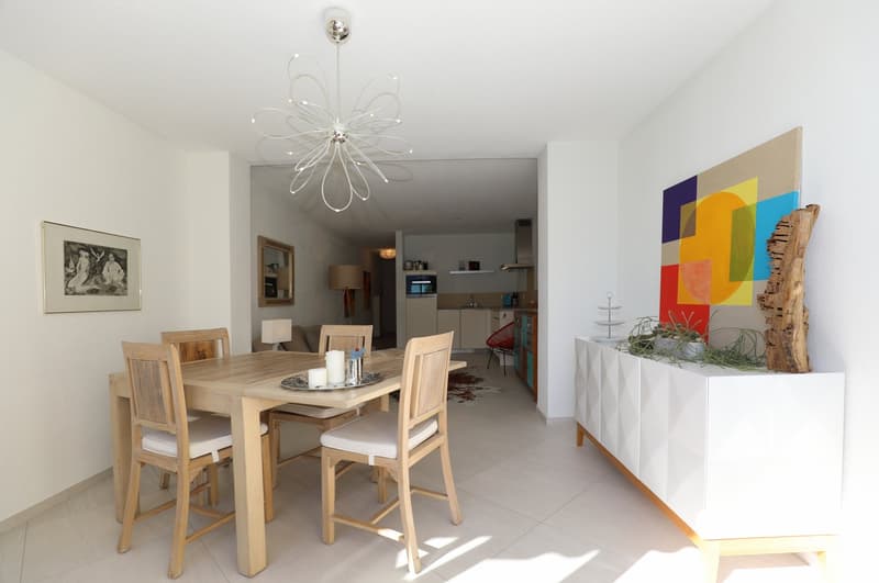 Modern 2-room apartment, sunny with a beautiful view (10)