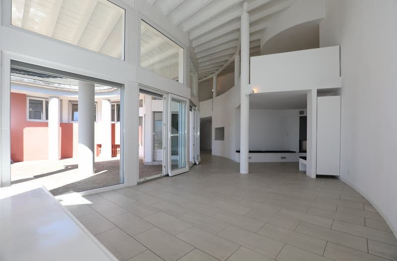 Architecturally exclusive villa with panoramic views in Luganese (7)