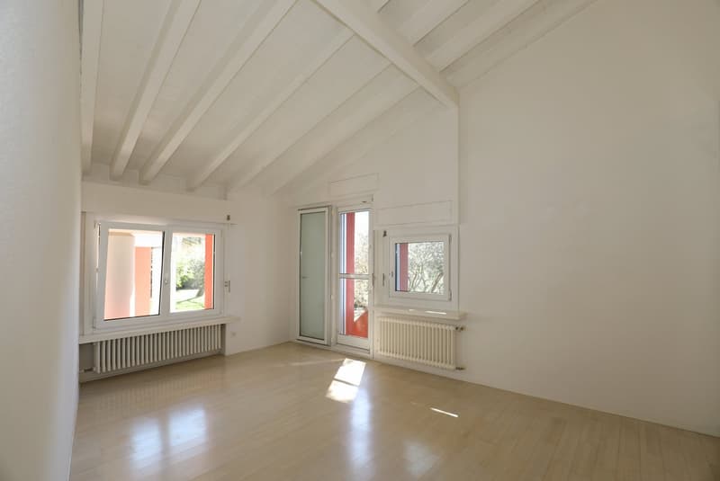 Architecturally exclusive villa with panoramic views in Luganese (12)