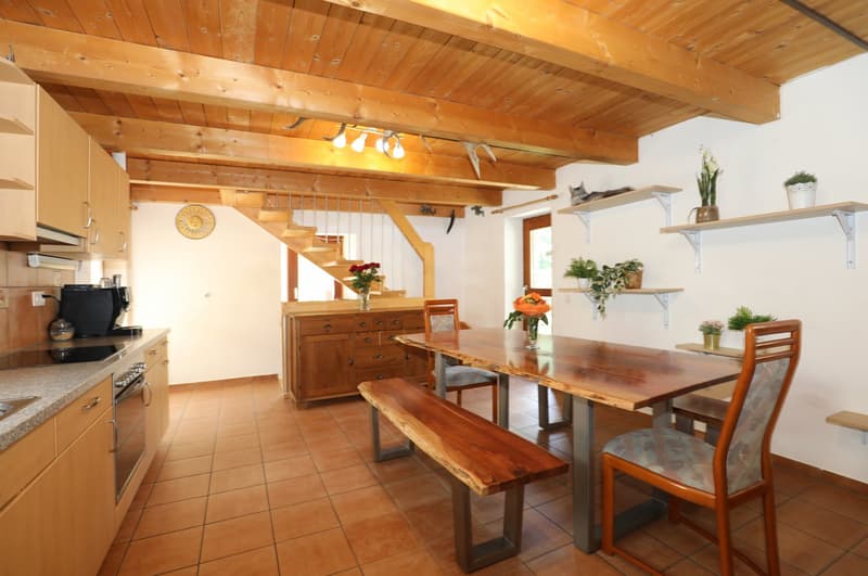 Large rustic house in a quiet location in the beautiful Verzasca valley (8)