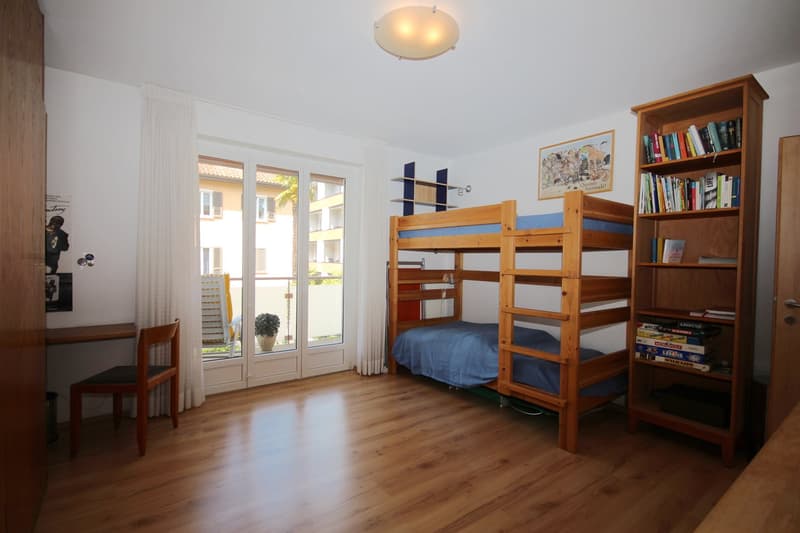 Delizioso appartamento di 2,5 locali con balcone e vista montagna ad Ascona (12)
