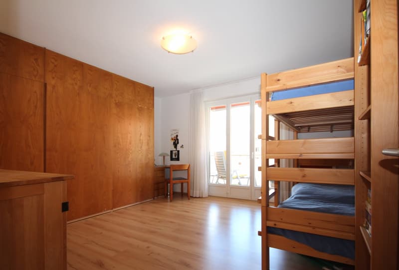 Delizioso appartamento di 2,5 locali con balcone e vista montagna ad Ascona (11)