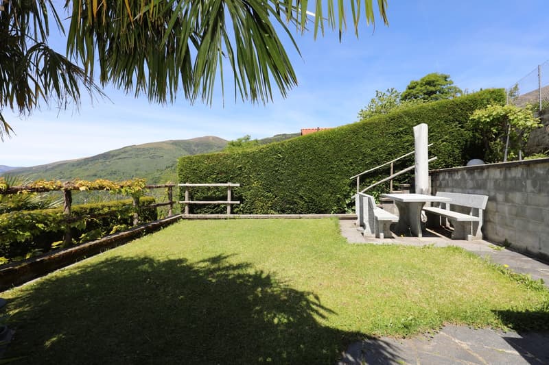 Ticino House in the village center of Certara-Lugano in a quiet, sunny location (4)