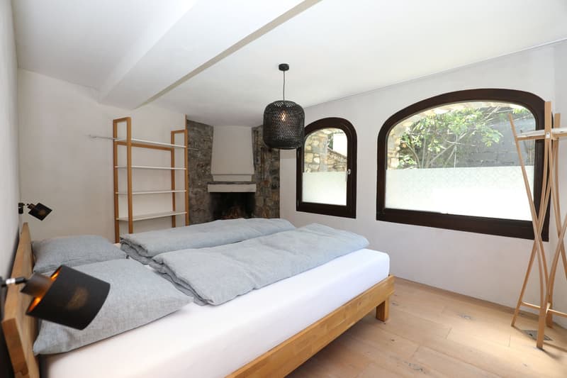 Appartement-maisonnette attractif, complètement rénové de 2,5 pièces (9)