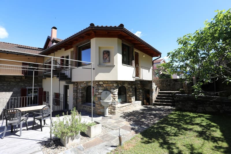Appartement-maisonnette attractif, complètement rénové de 2,5 pièces (16)