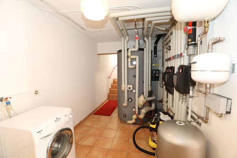 Maison unifamiliale + grande maison d'hôtes avec piscine et vue magnifique (17)