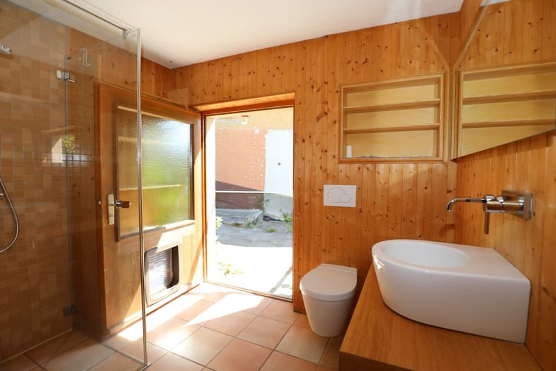 Maison unifamiliale + grande maison d'hôtes avec piscine et vue magnifique (21)