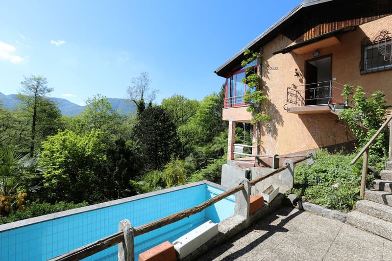 Maison unifamiliale + grande maison d'hôtes avec piscine et vue magnifique (5)