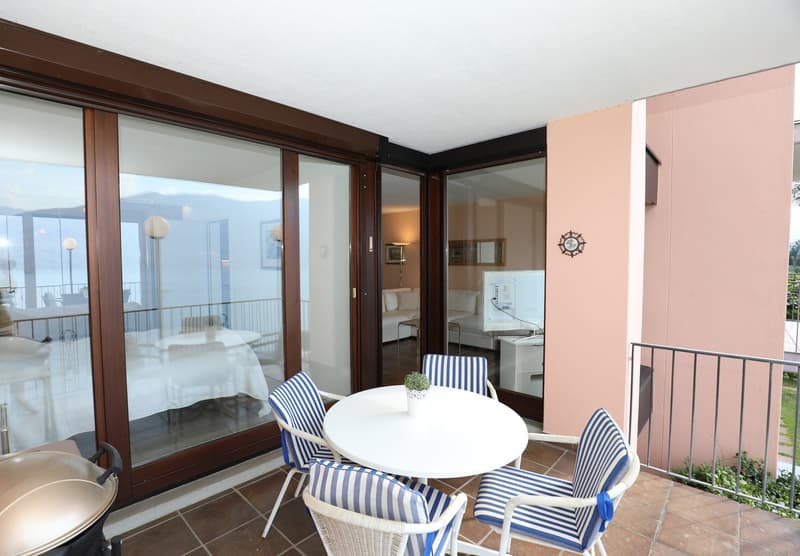 2-bedroom apartment with a magnificent view of Lake Maggiore (16)