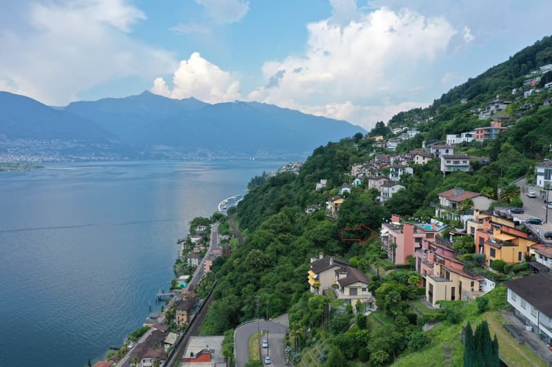 2-bedroom apartment with a magnificent view of Lake Maggiore (4)