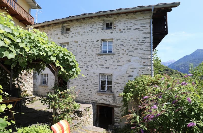 Rustikales Steinhaus ruhig und sonnig im Calancatal (2)
