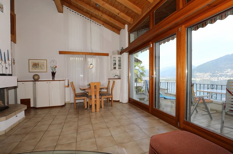 Doppelhaus-Hälfte mit herrlicher Sicht auf den Lago Maggiore (5)