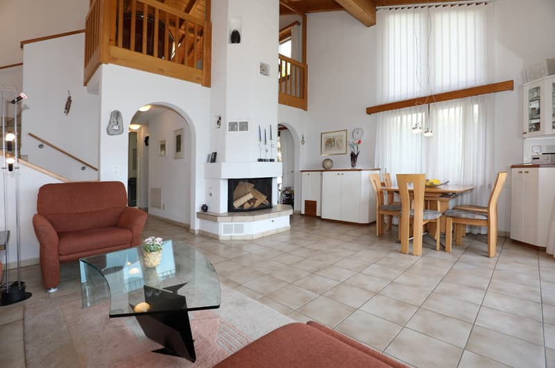 Doppelhaus-Hälfte mit herrlicher Sicht auf den Lago Maggiore (7)