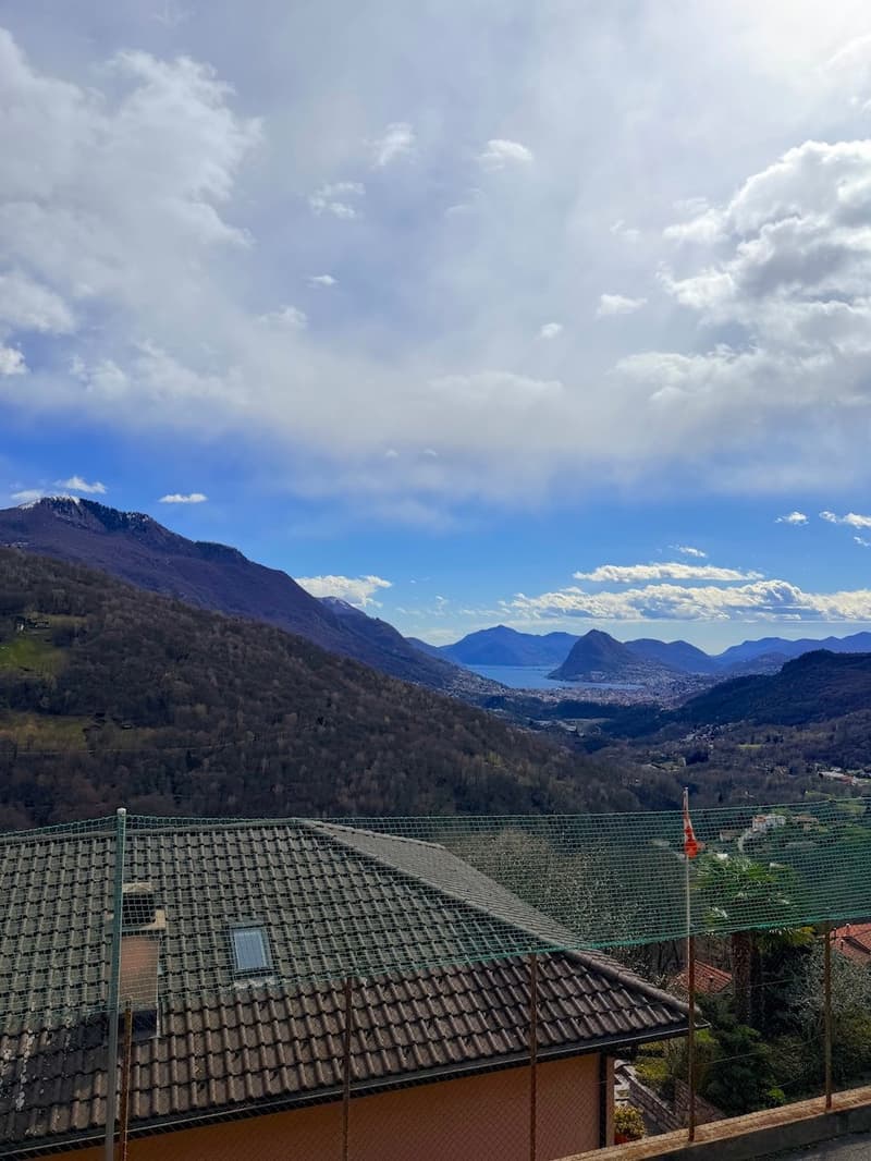 Casa Unifamiliare da riattare con stupenda vista e con licenza approvata (1)