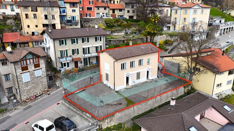 Casa Unifamiliare da riattare con stupenda vista e con licenza approvata (3)