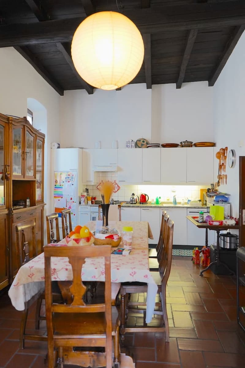 Spaziosa Casa Unifamiliare nel pittoresco nucleo di Porza (11)