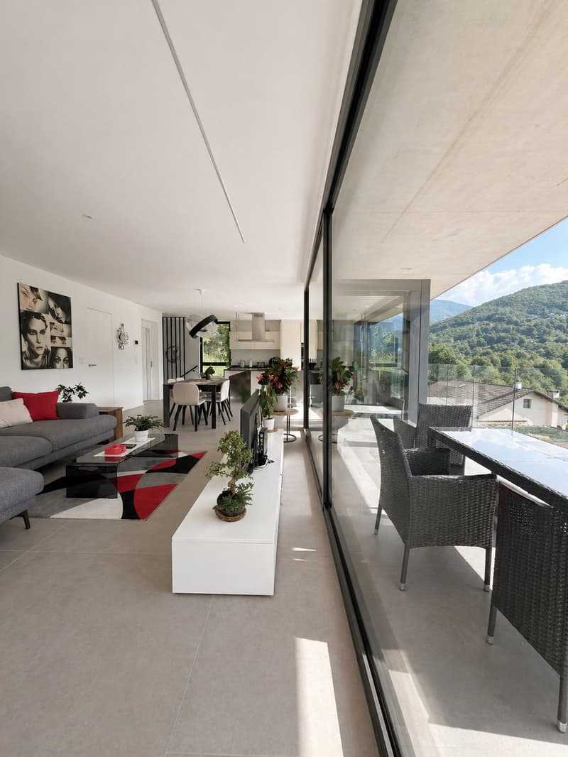 Elegante Casa Bifamiliare  – Moderna, Silenziosa e con Vista sulle Montagne (16)