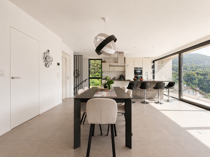 Elegante Casa Bifamiliare  – Moderna, Silenziosa e con Vista sulle Montagne (15)