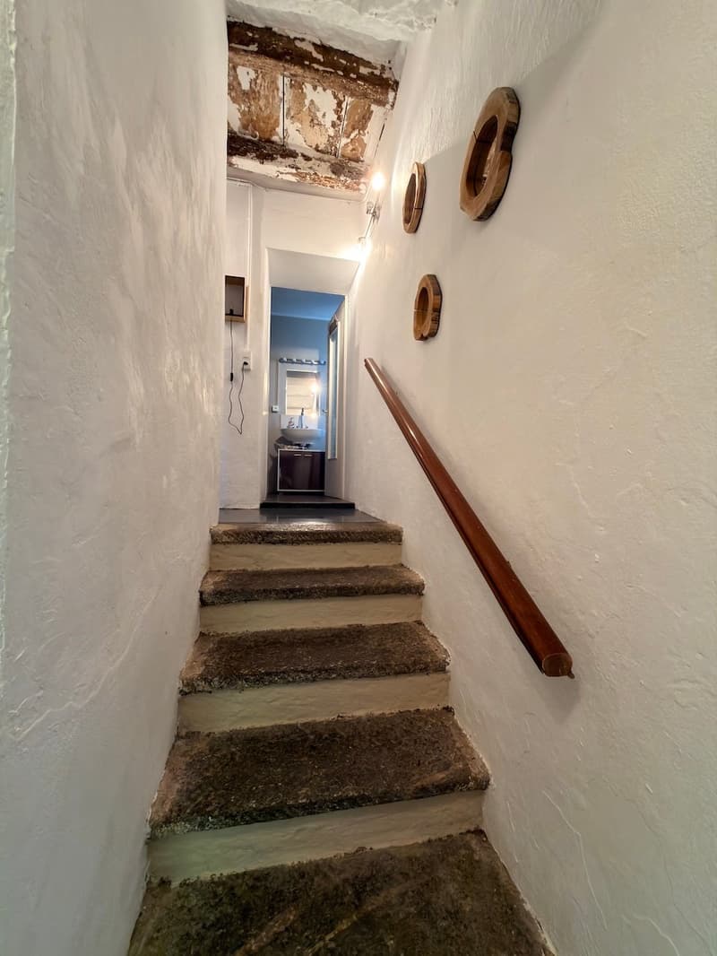 Casa Ticinese di carattere con splendido giardino e massima privacy a Bogno (31)