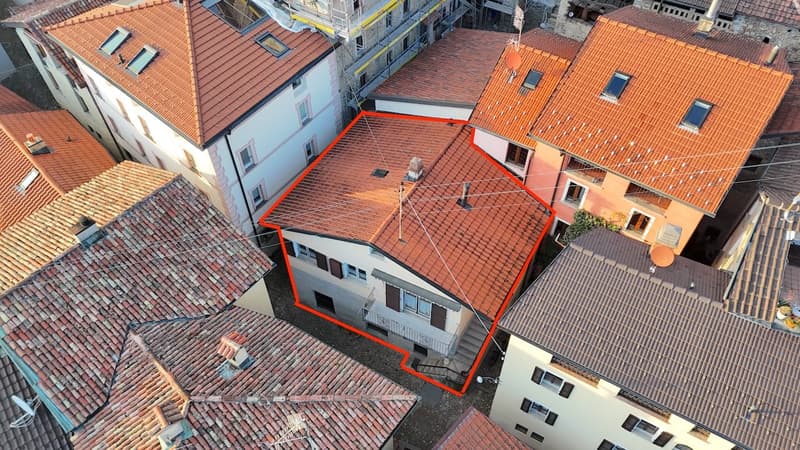 Casa unifamiliare nel nucleo di Bigorio (4)
