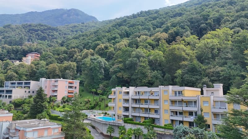 Incantevole appartamento di 3.5 locali con vista lago a Bissone (2)
