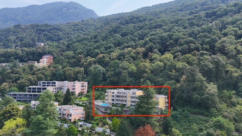 Incantevole appartamento di 3.5 locali con vista lago a Bissone (1)