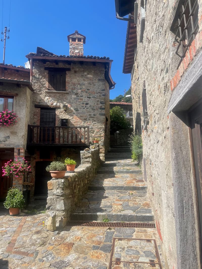 Casa Nucleo con Giardino (2)